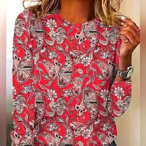 Long sleeved Shirt with paisley design